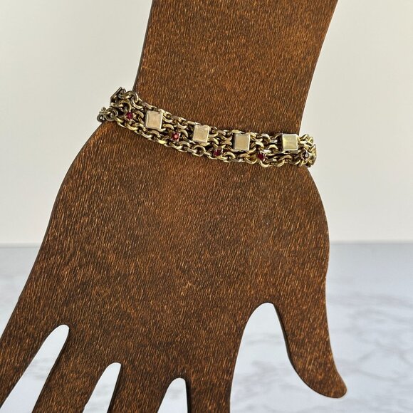 Vintage Gold Tone Chain Bracelet with Red Rhinestones 7.25" - Picture 5 of 8